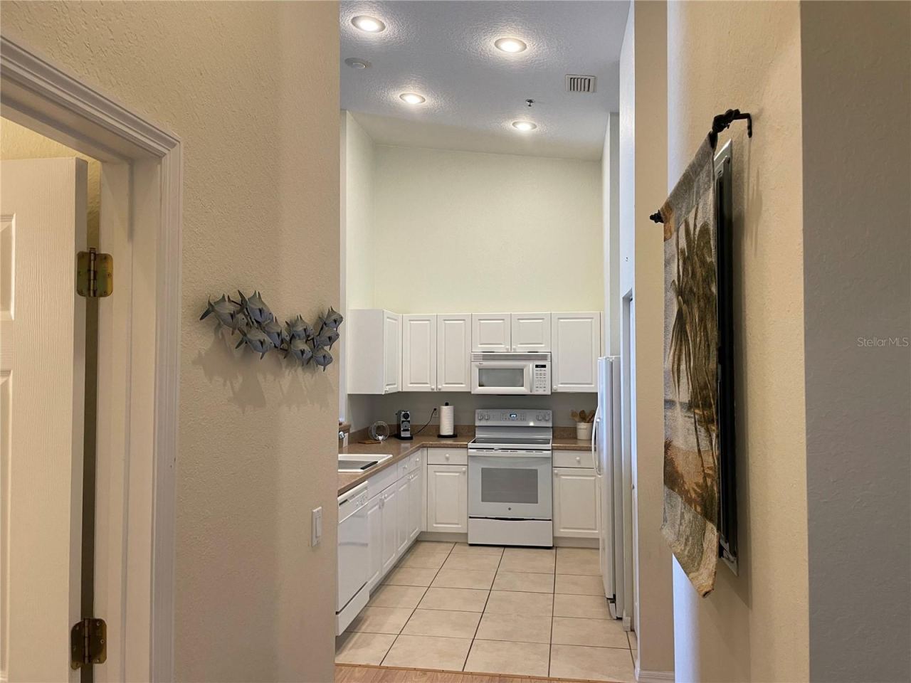 Photo 18 of 20
