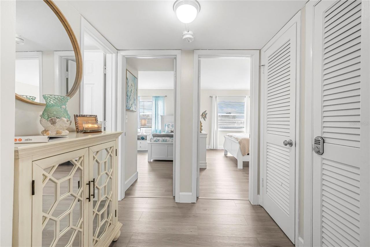 Photo 11 of 20: Hall View of Bedrooms