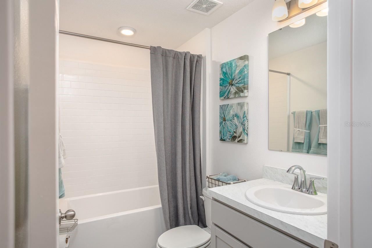Photo 16 of 20: Model home - actual features may vary.