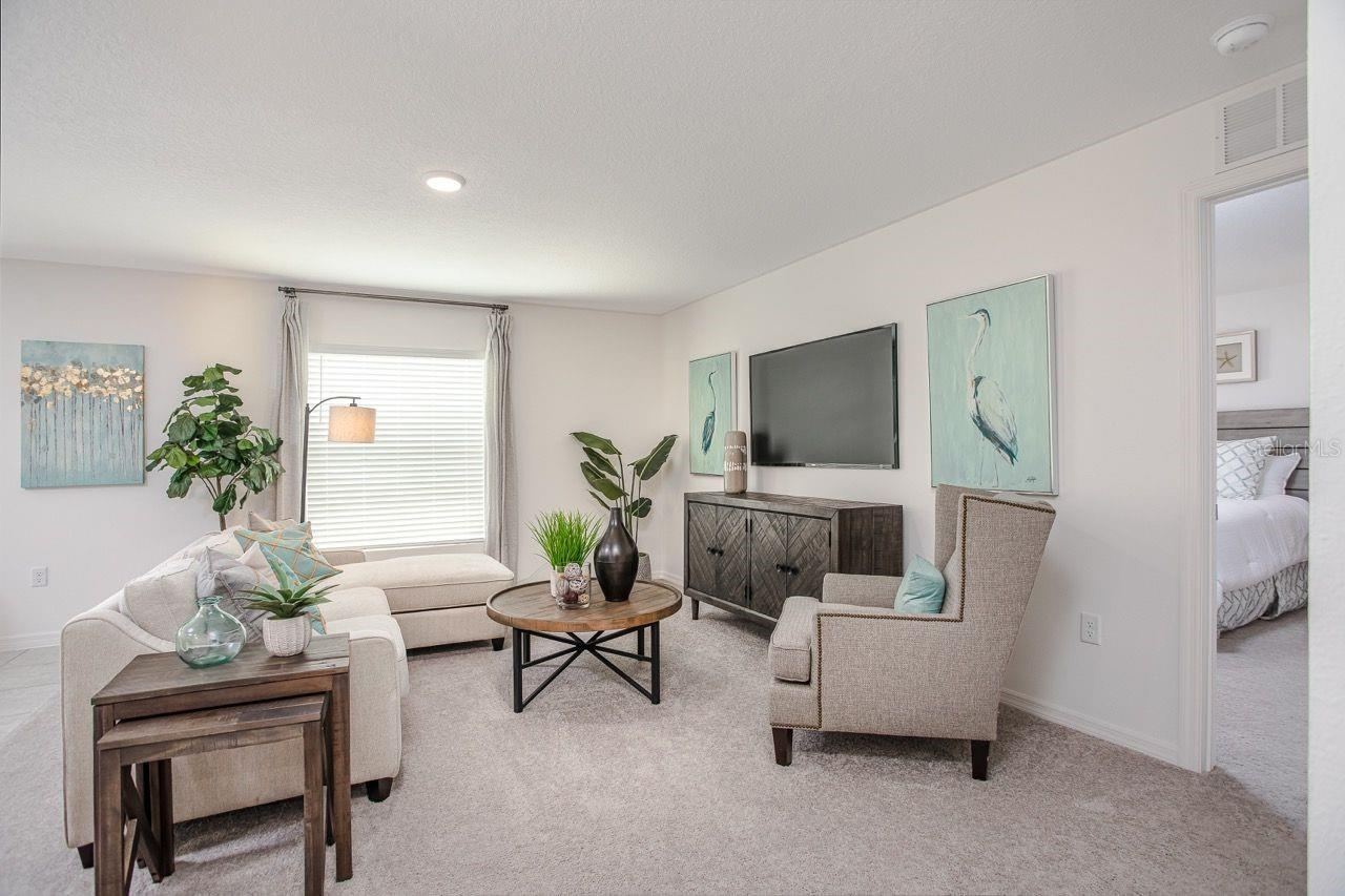 Photo 10 of 20: Model home - actual features may vary.
