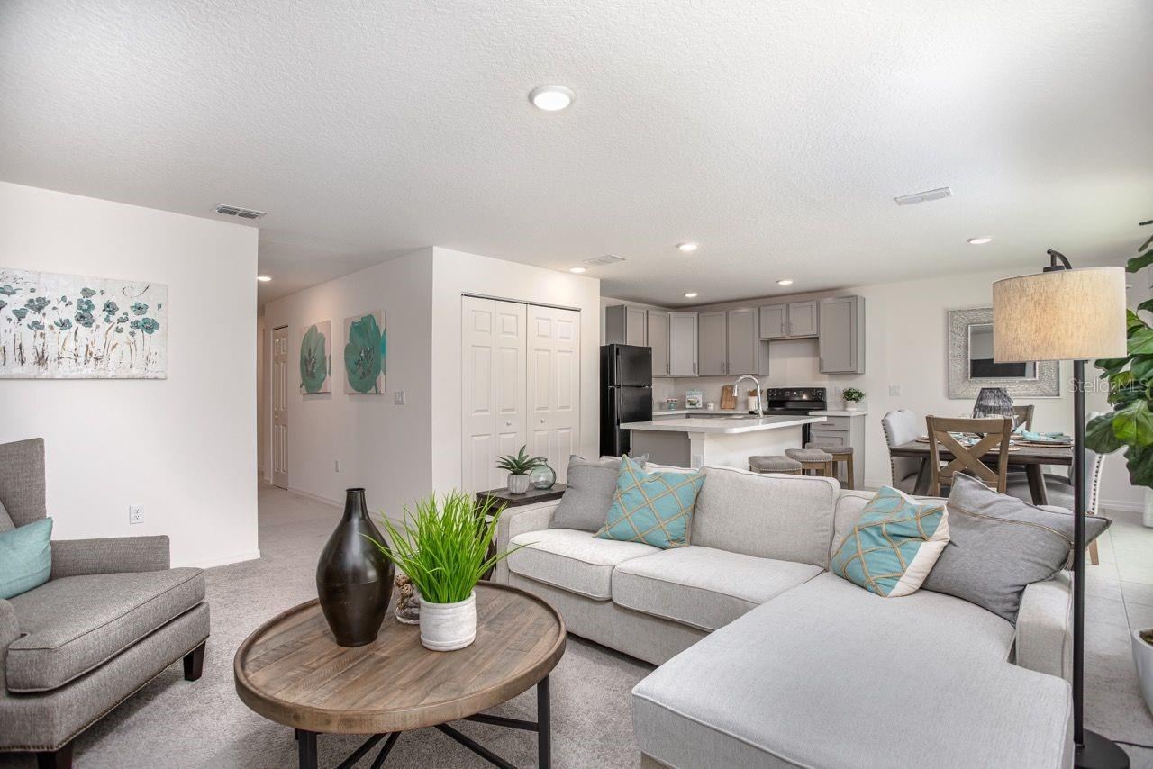 Photo 11 of 20: Model home - actual features may vary.