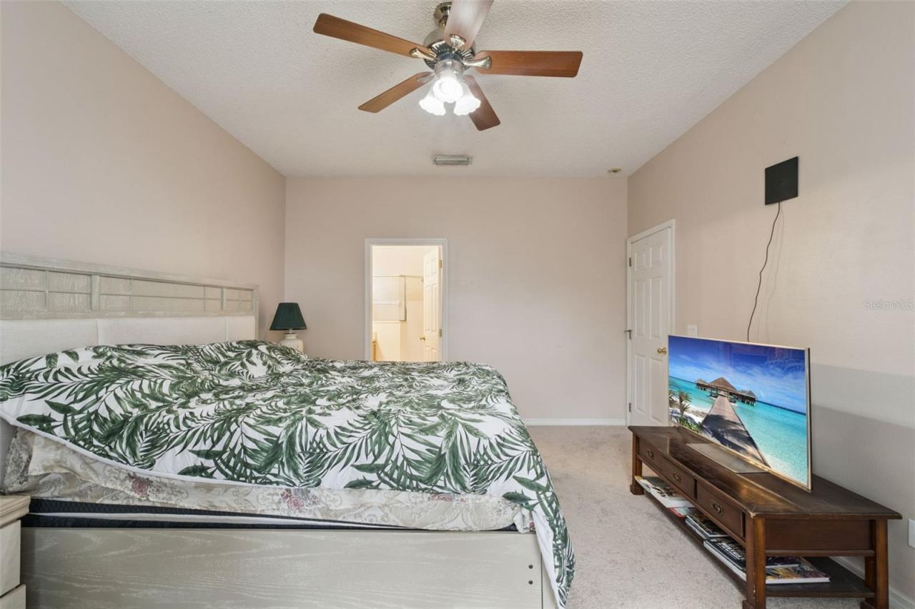Photo 16 of 20