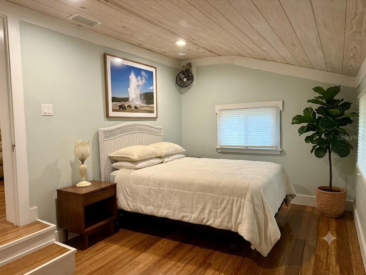 Photo 9 of 13: SECONDARY BEDROOMVITUALLY STAGED