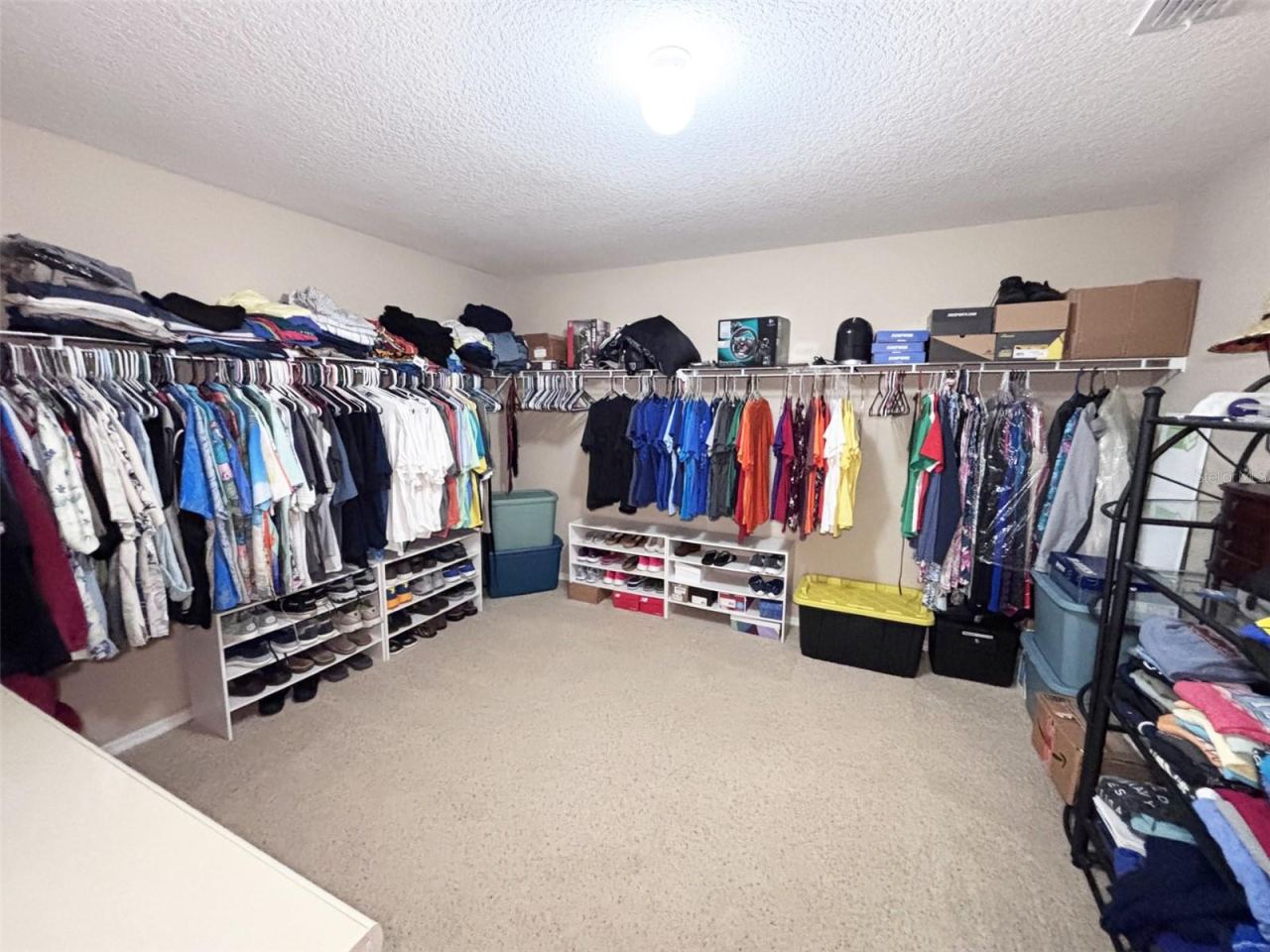 Photo 20 of 20: Primary walkin closet