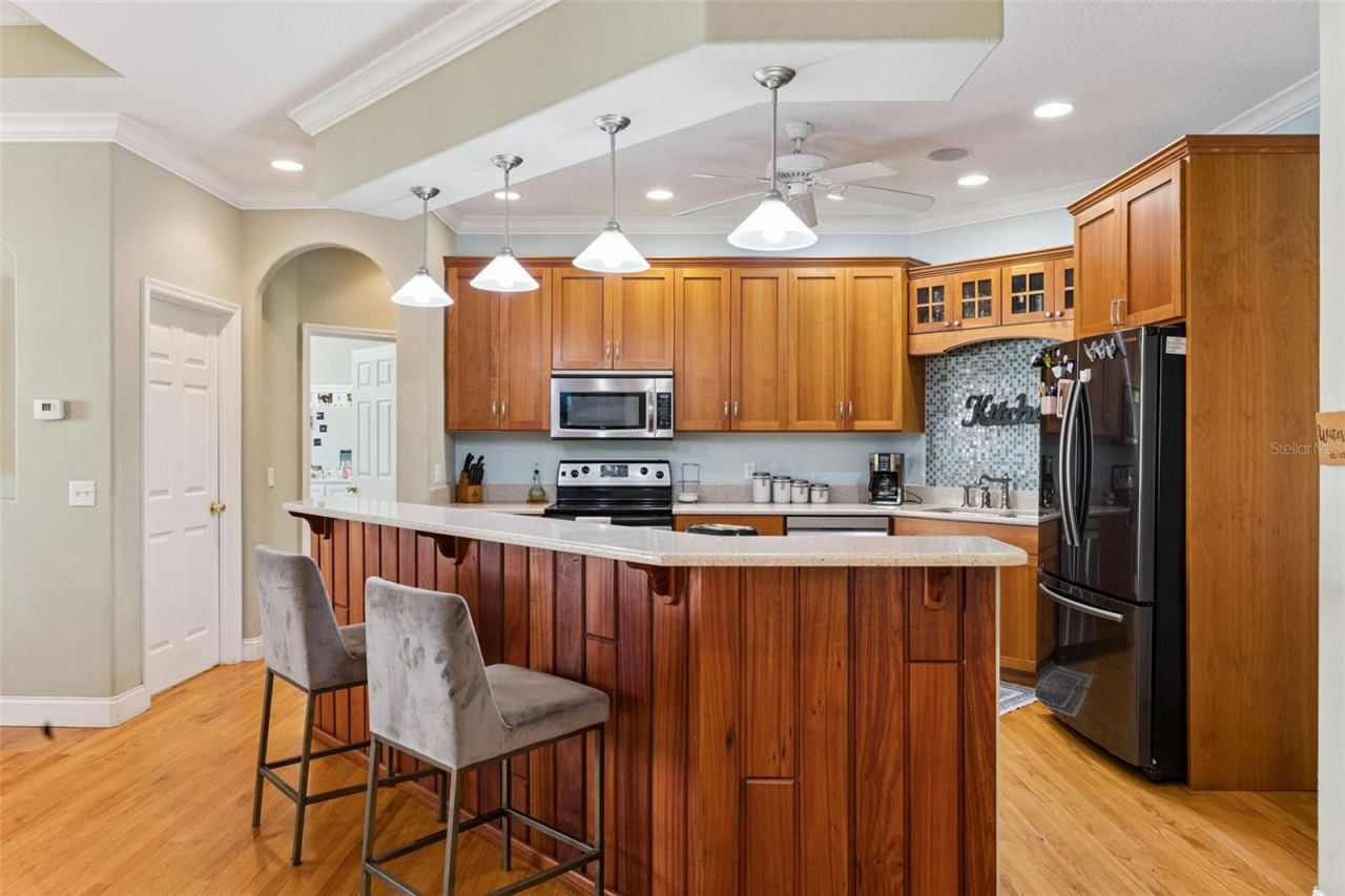 Photo 12 of 20: Kitchen