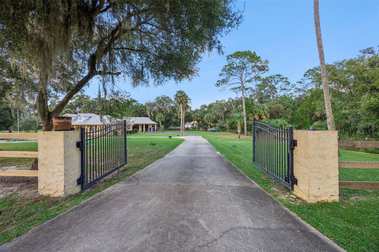 Photo 2 of 20: Gated Entrance