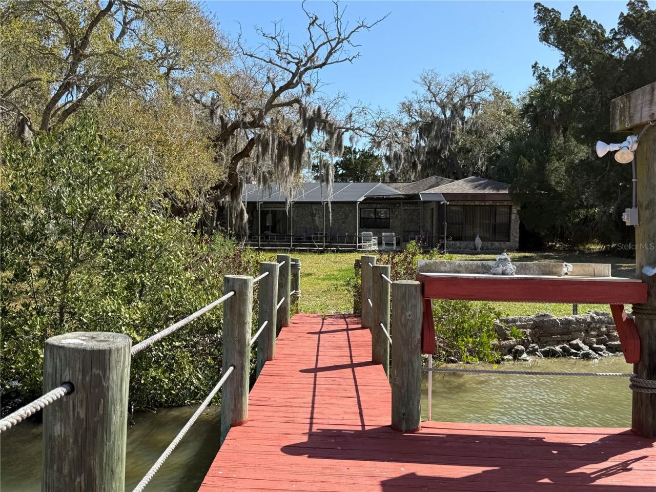 Photo 16 of 20