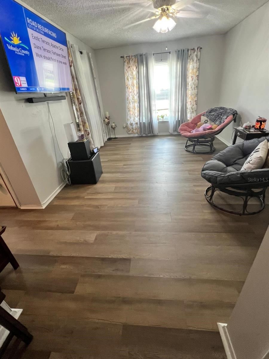 Photo 10 of 20