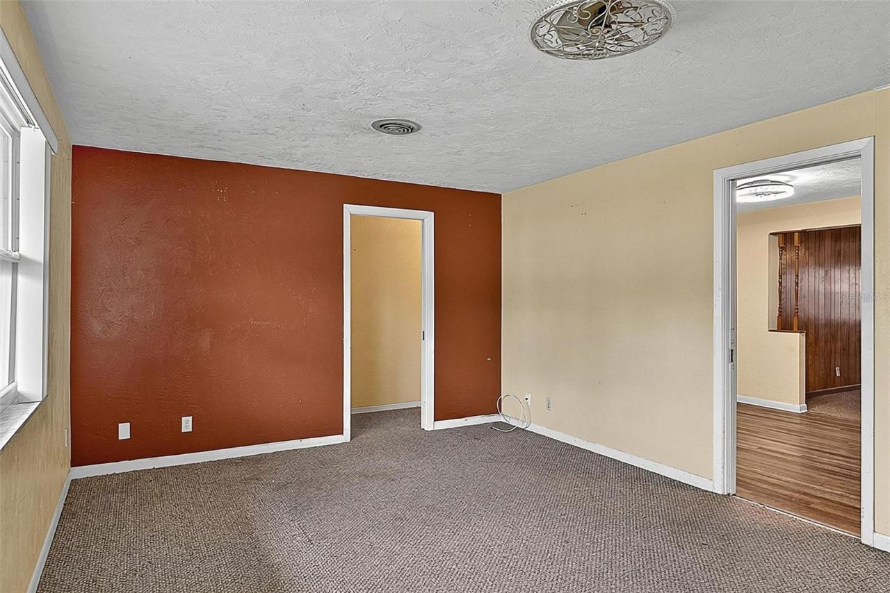 Photo 7 of 20