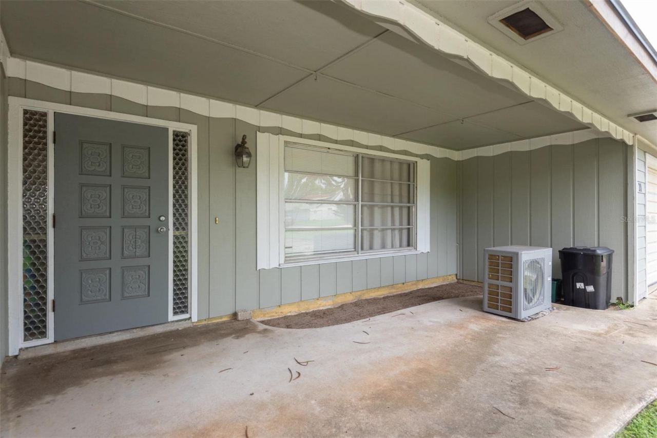 Photo 9 of 20