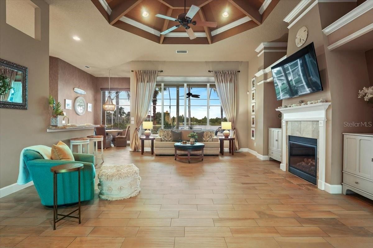 Photo 7 of 20: Living Area