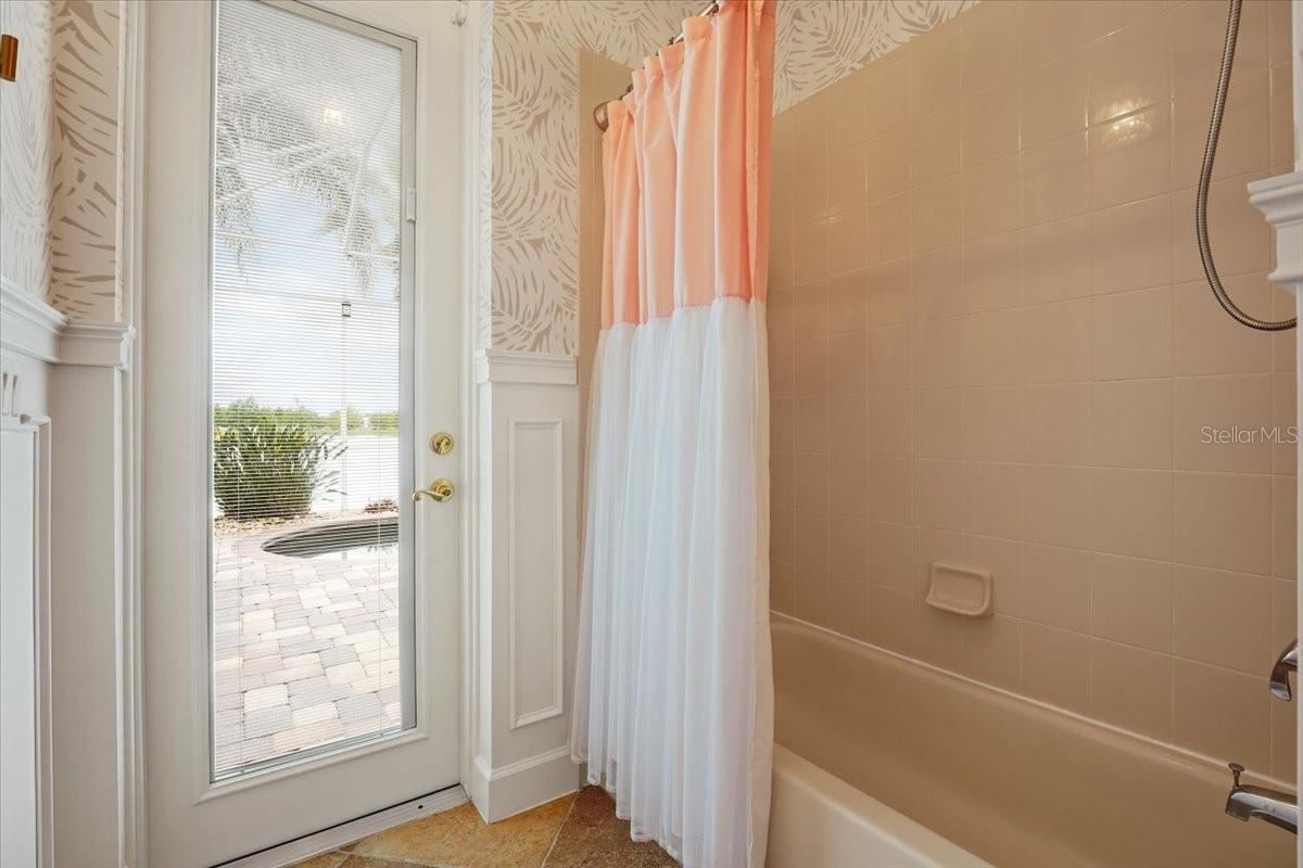 Photo 16 of 20: Secondary Bathroom/Pool bath access