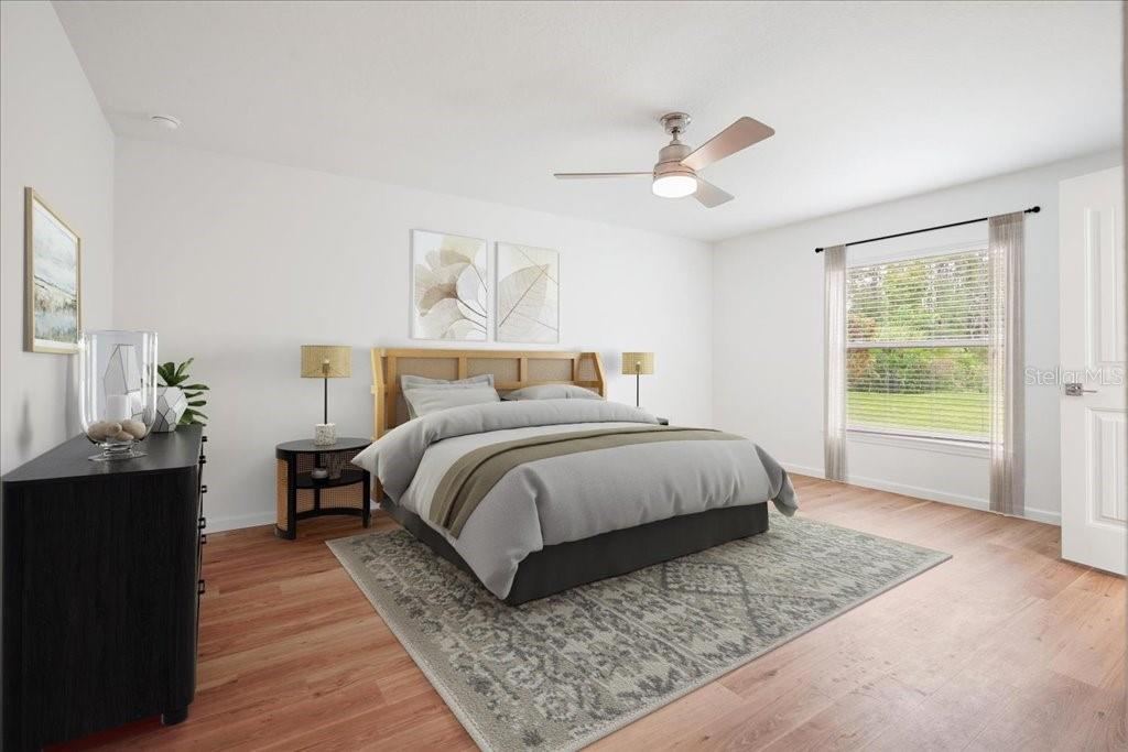 Photo 7 of 14: Master Bedroom