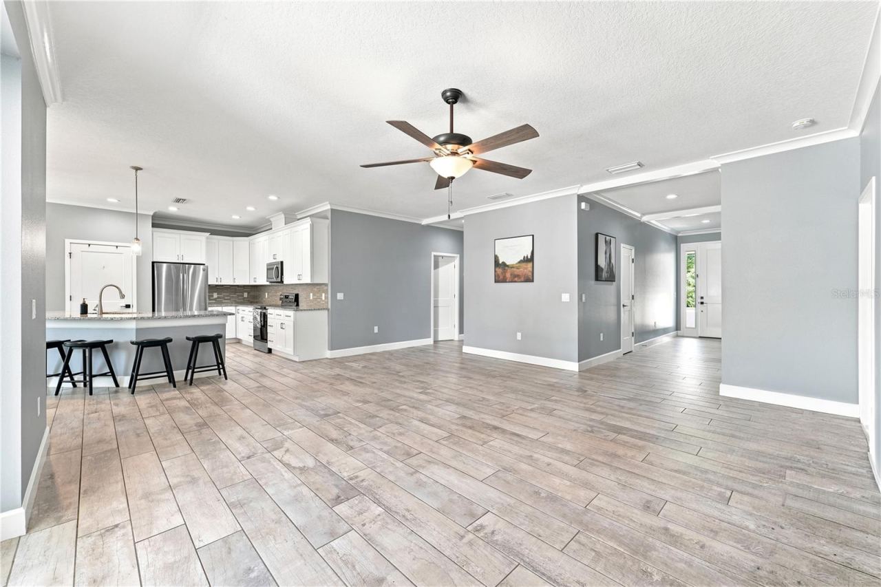 Photo 2 of 20: Open Living Room