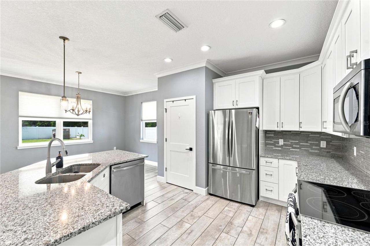 Photo 4 of 20: Kitchen with Island