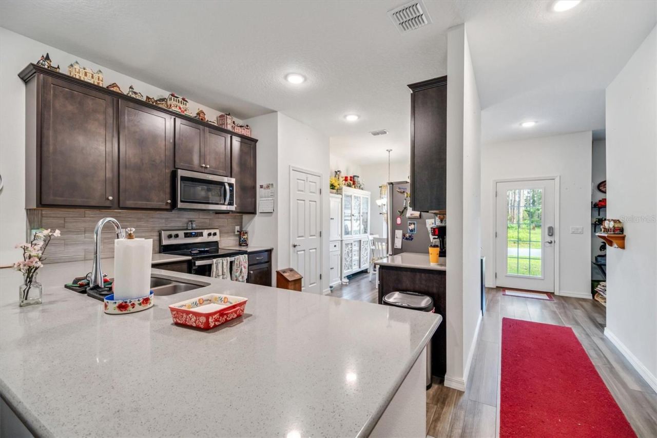 Photo 9 of 20
