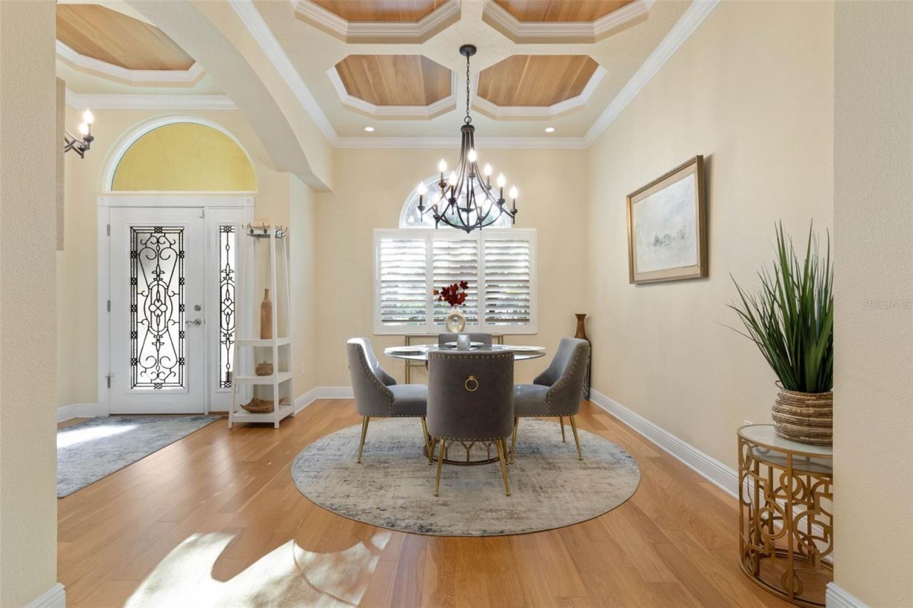 Photo 8 of 20: Dining room with beautiful ceiling details