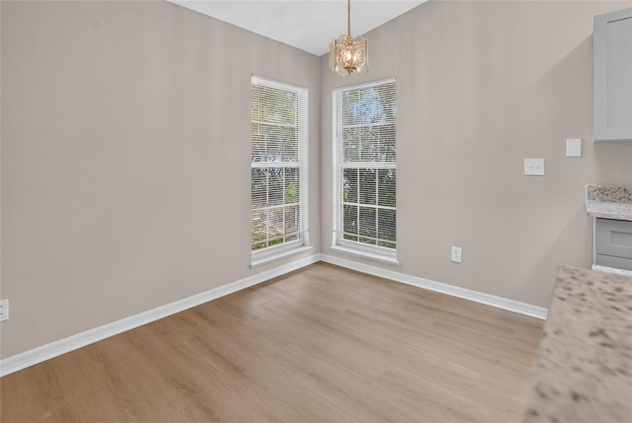 Photo 6 of 20: Breakfast nook