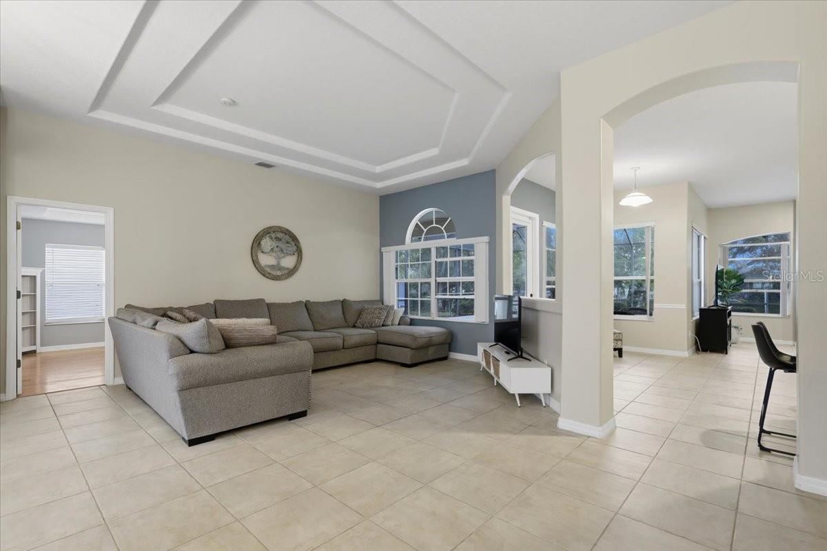 Photo 5 of 20: Dining Room