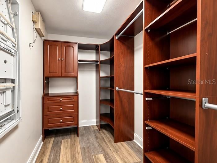Photo 18 of 20: Master Closet