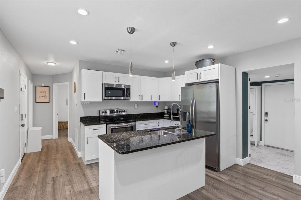 Photo 10 of 20: Remodeled kitchen with nice finishes