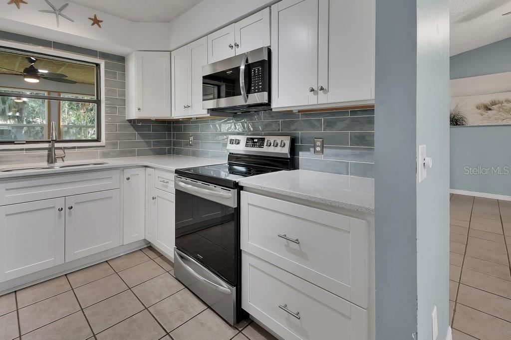 Photo 16 of 20: Kitchen