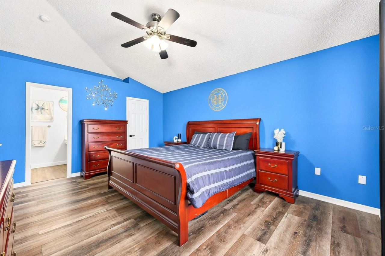 Photo 12 of 20: Primary Suite.