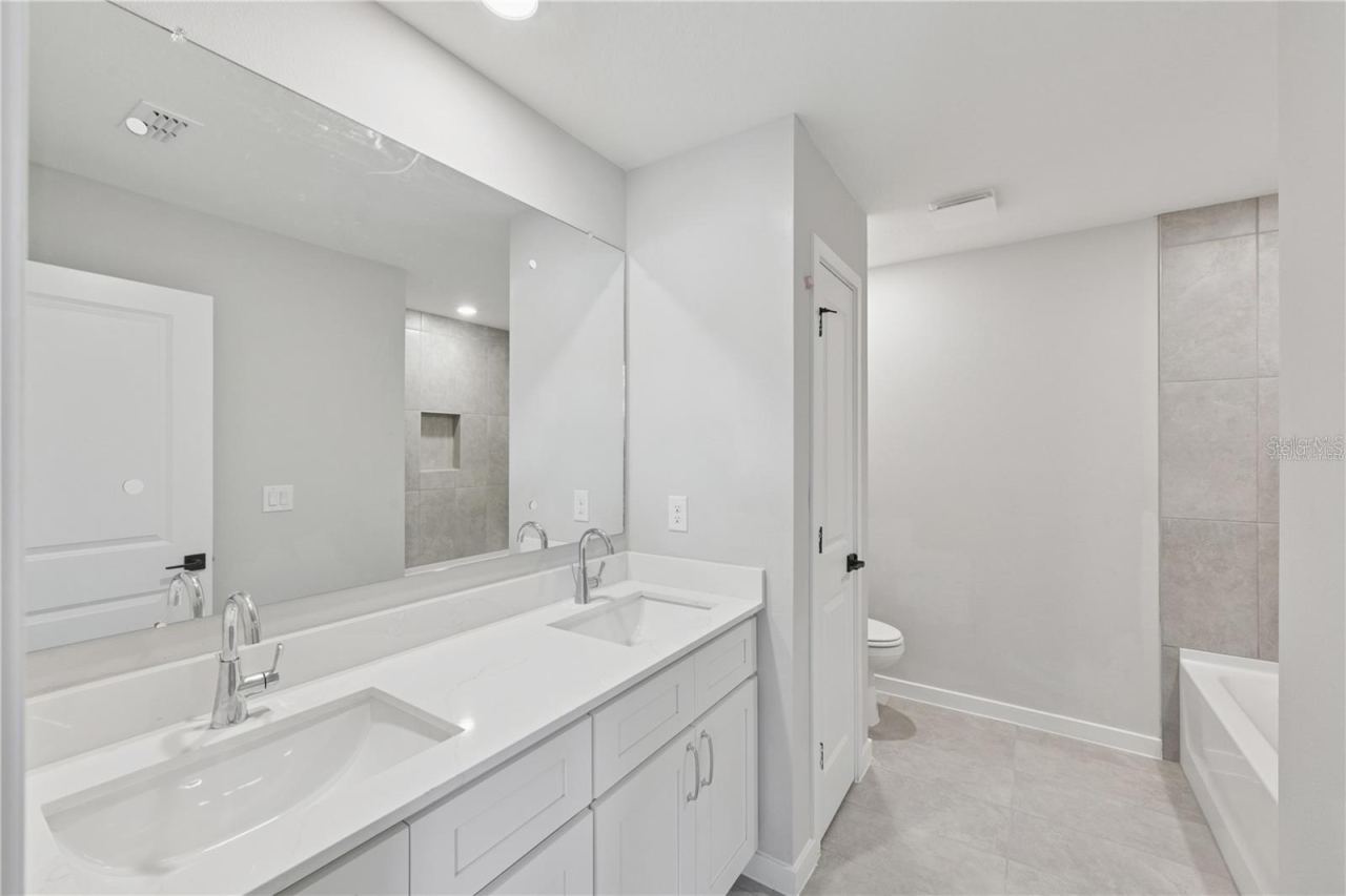 Photo 14 of 20: Photos are of same model with similiar finishes.
