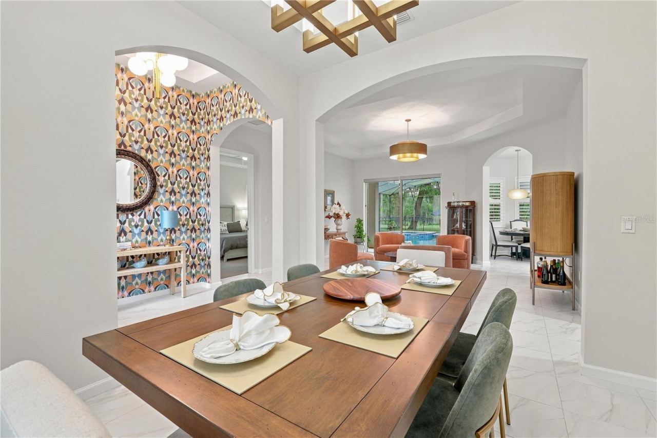Photo 12 of 20: Dining Room