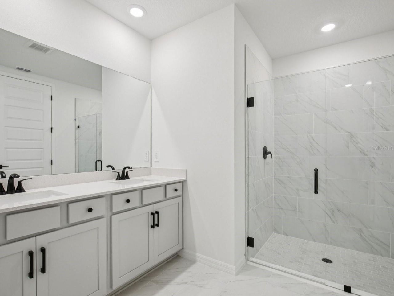 Photo 16 of 20: Photo is not of the actual home, but is an inspirational photo of builder’s model home and may depict options, furnishings, and/or decorator features that are not included.