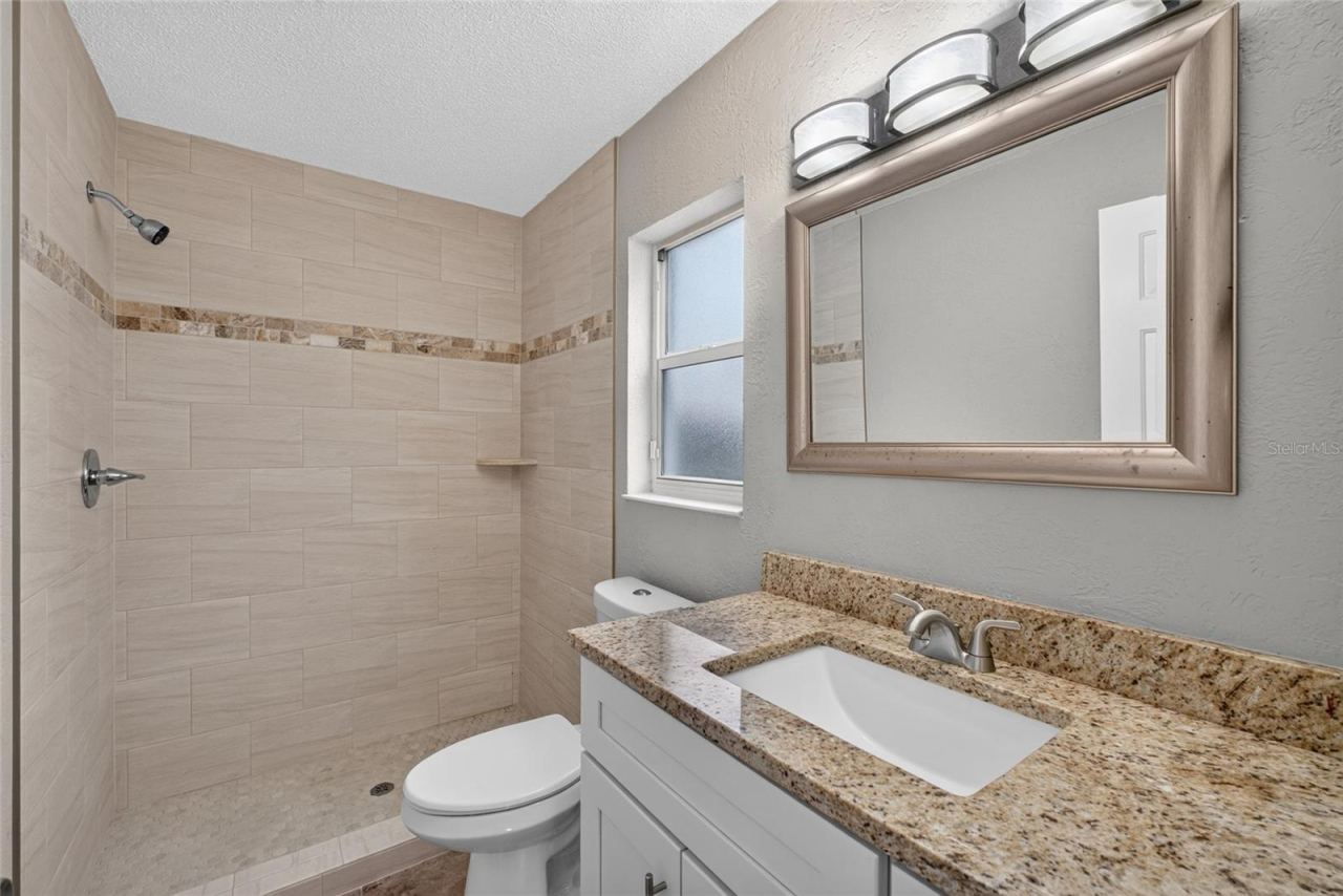 Photo 20 of 20: Primary Bath