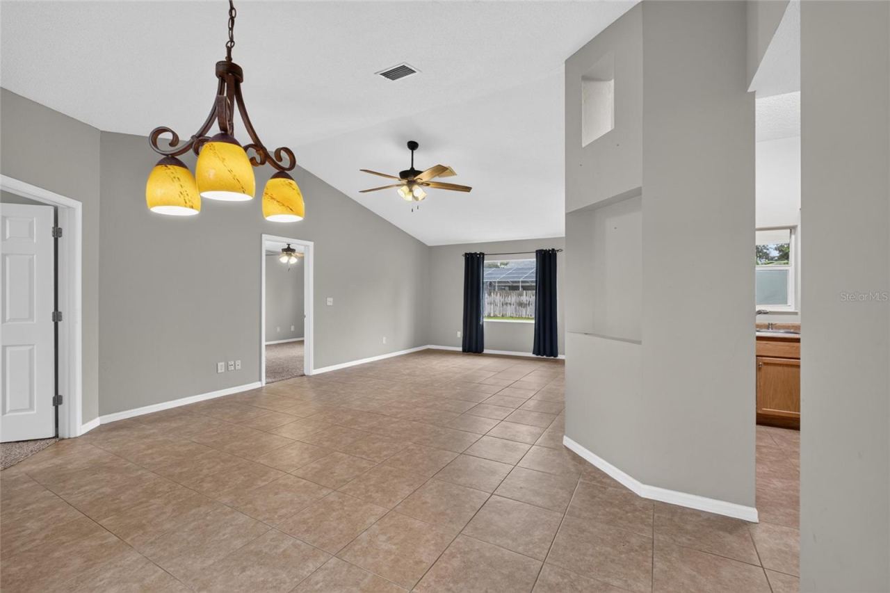 Photo 16 of 20: Dining/Living Area