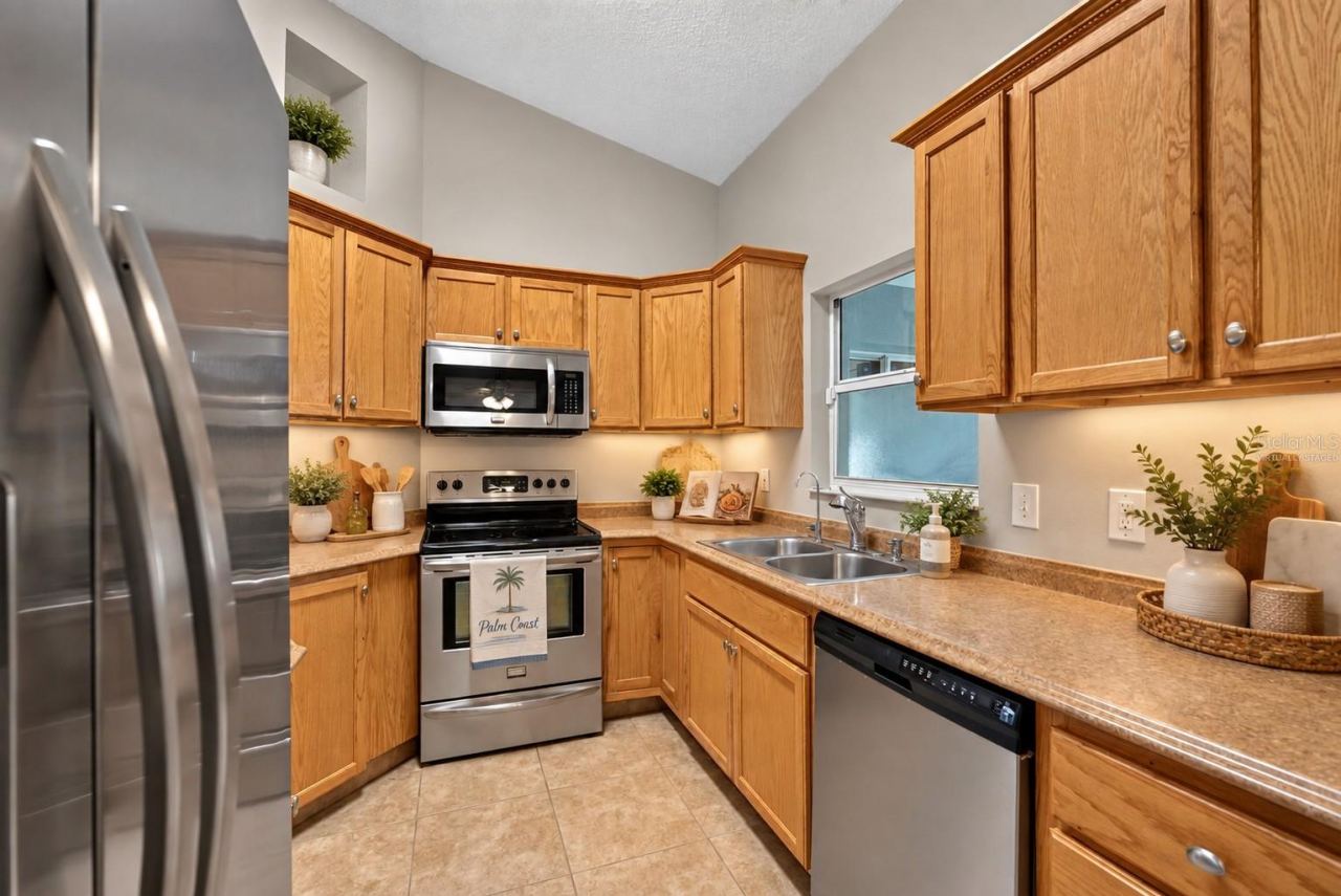 Photo 3 of 20: Kitchen Virtually Staged