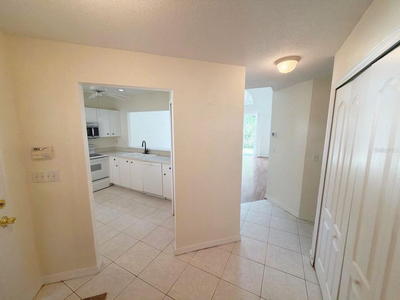 Photo 3 of 20