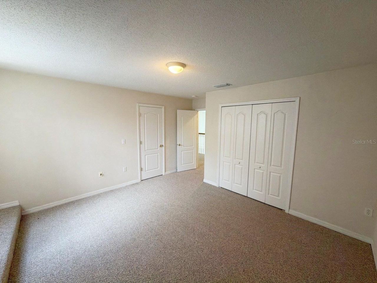 Photo 14 of 20
