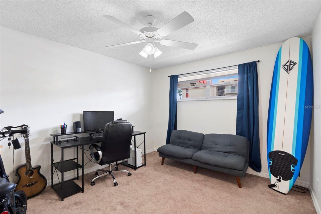 Photo 19 of 20