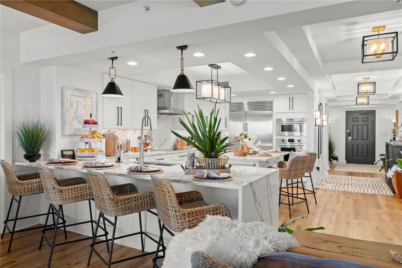 Photo 14 of 20