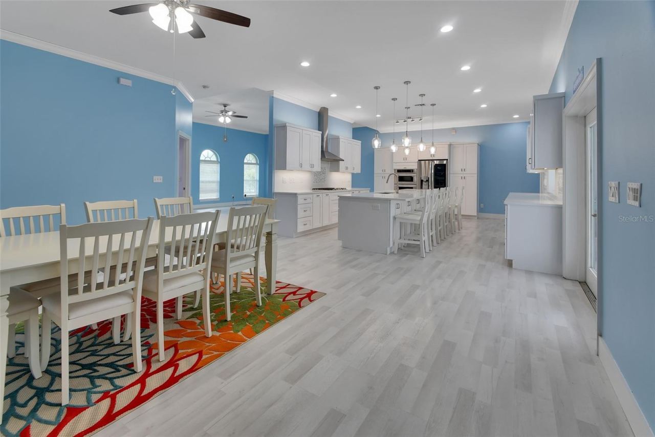 Photo 9 of 20: Dining Room