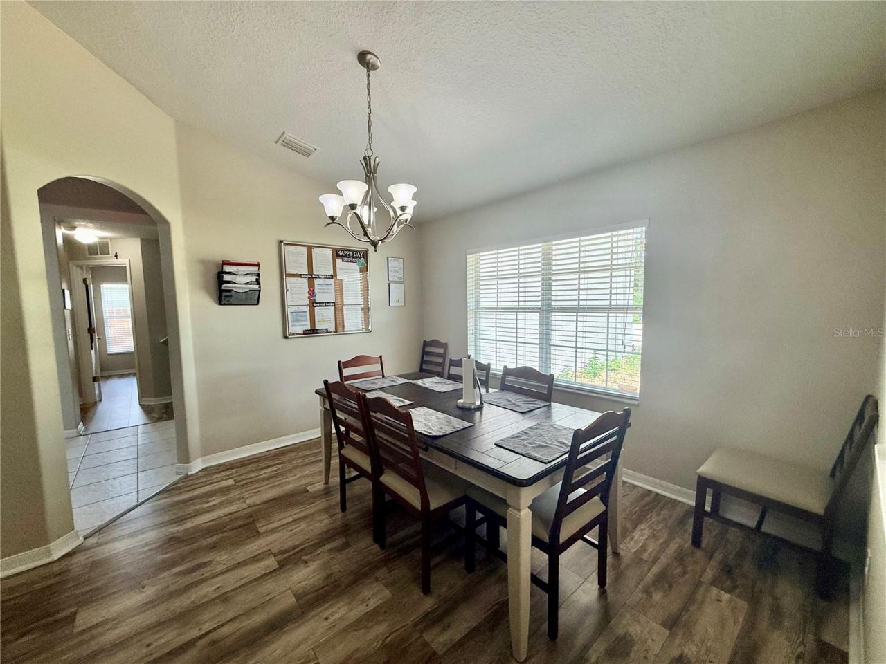 Photo 9 of 20: Dining room