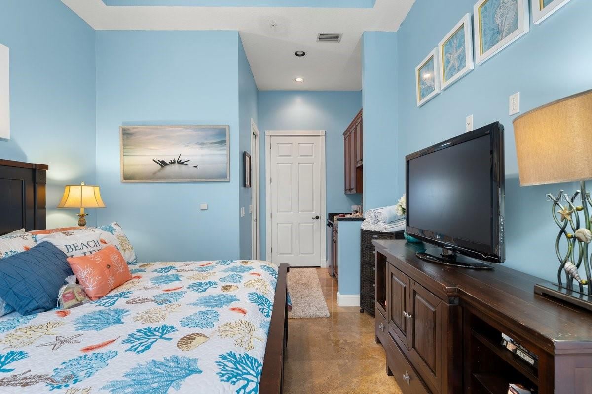 Photo 6 of 20: Separate Guest Room