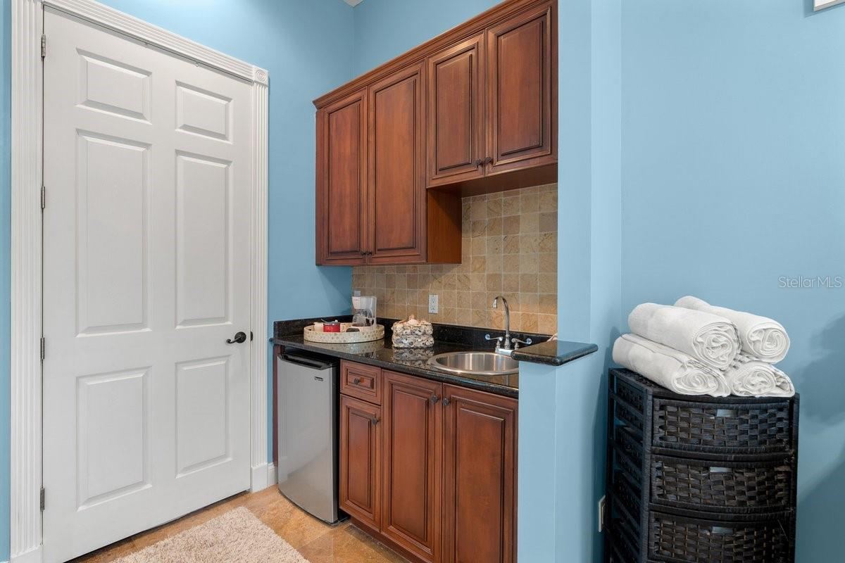 Photo 10 of 20: Separate Guest Room