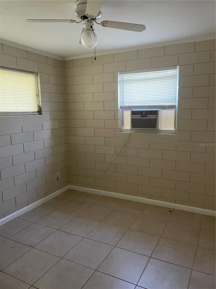 Photo 9 of 20: Unit 5115