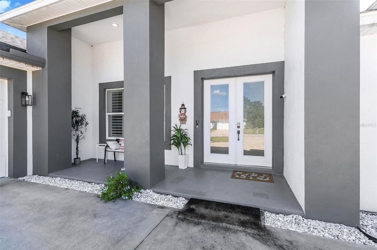 Photo 4 of 20: DOUBLE FRENCH DOOR ENTRANCE