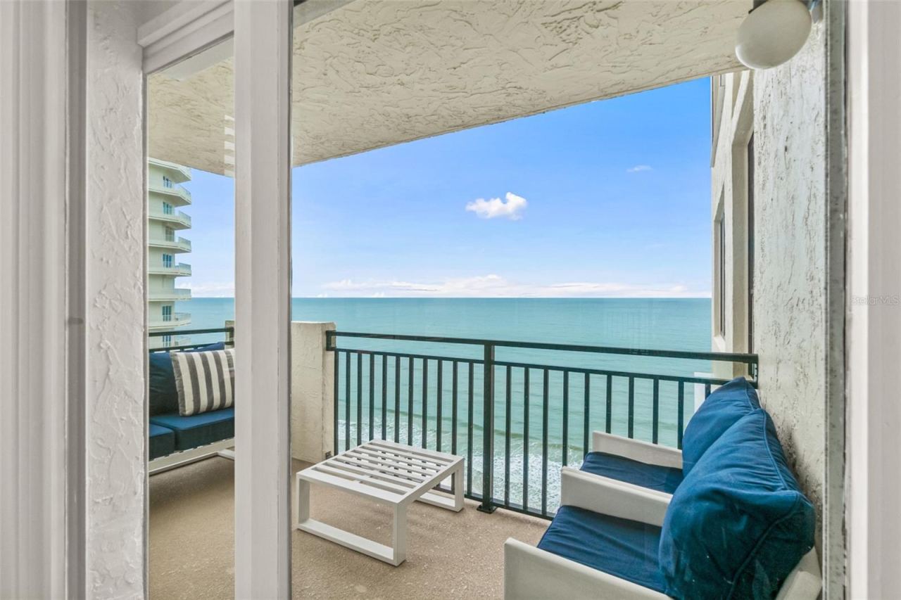 Photo 2 of 20: Oceanfront balcony