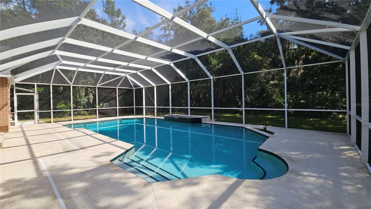 Photo 4 of 20: Screen Pool