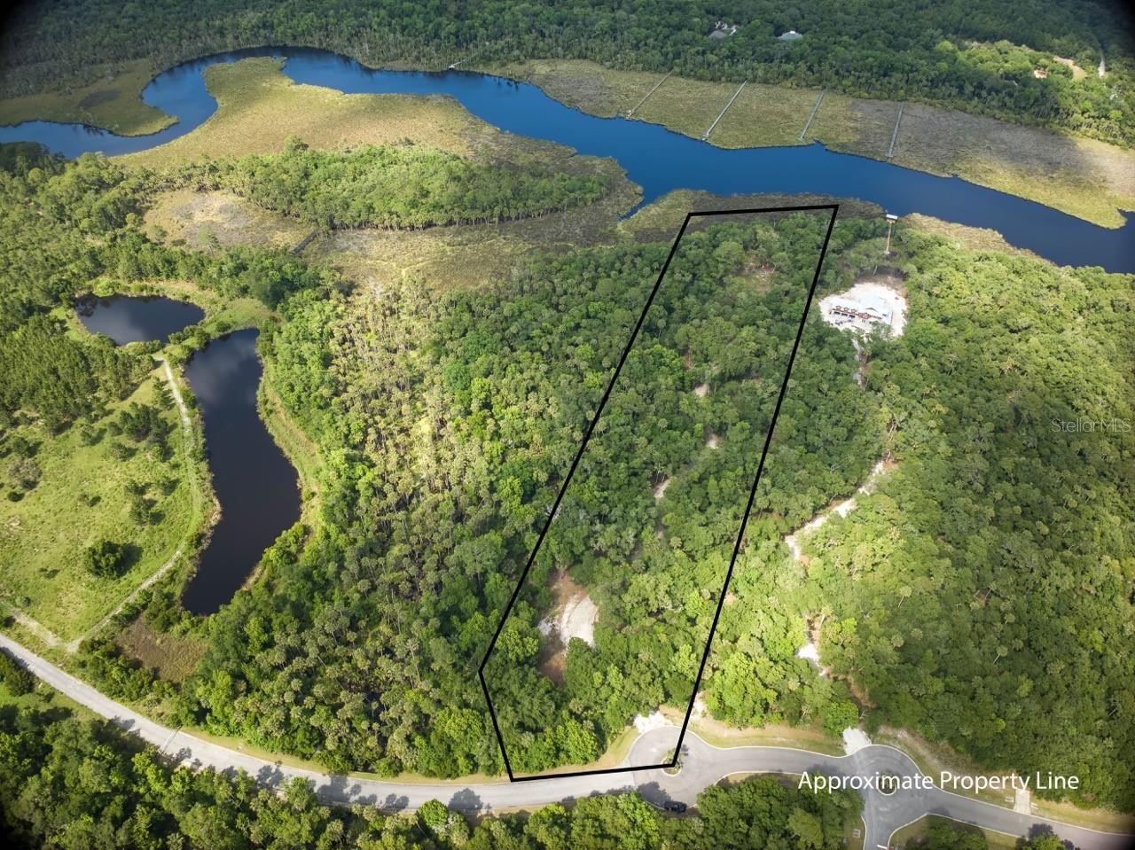 Photo 1 of 11: Approximate Property Line