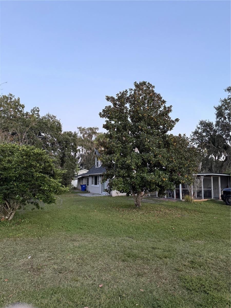 Photo 3 of 20