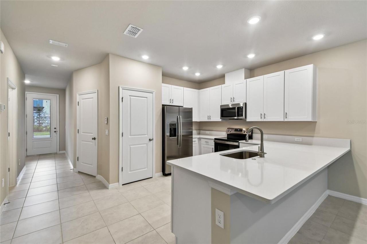 Photo 6 of 20: Kitchen