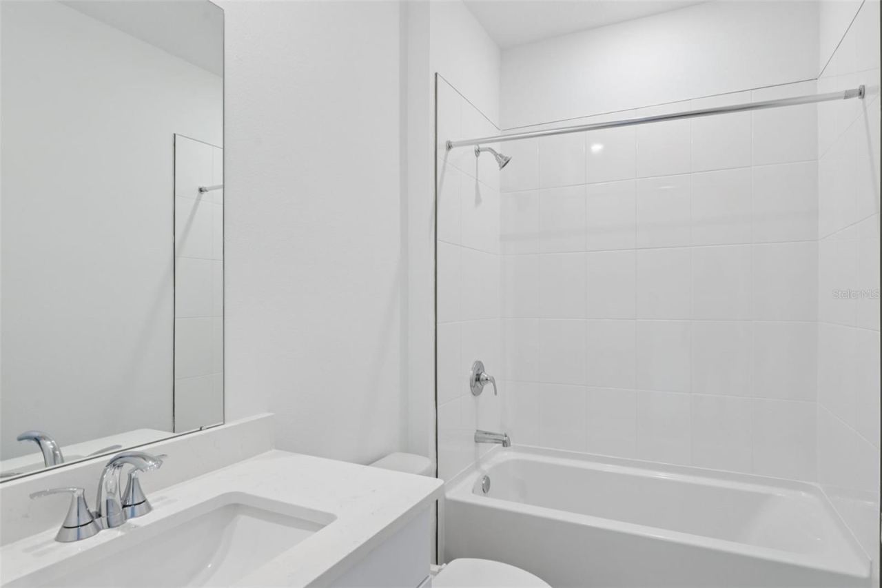Photo 14 of 20: The interior photos are of another home with the same floor plan and interior finishes. Some details may vary