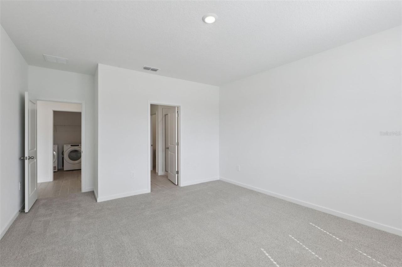 Photo 17 of 20: The interior photos are of another home with the same floor plan and interior finishes. Some details may vary